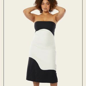 Find Me Now The Label Carder MIDI Dress XL